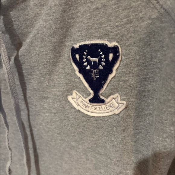 VINTAGE PINK Victoria's Secret Gray Sweatshirt with Embroidered Crest - Picture 2 of 7